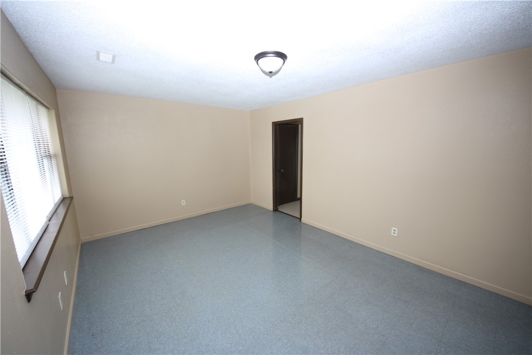 Bishop Manor Rogers - Residential