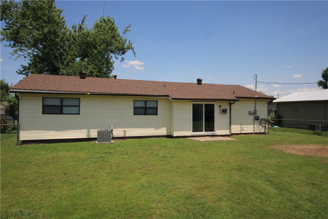 Bishop Manor Rogers - Residential