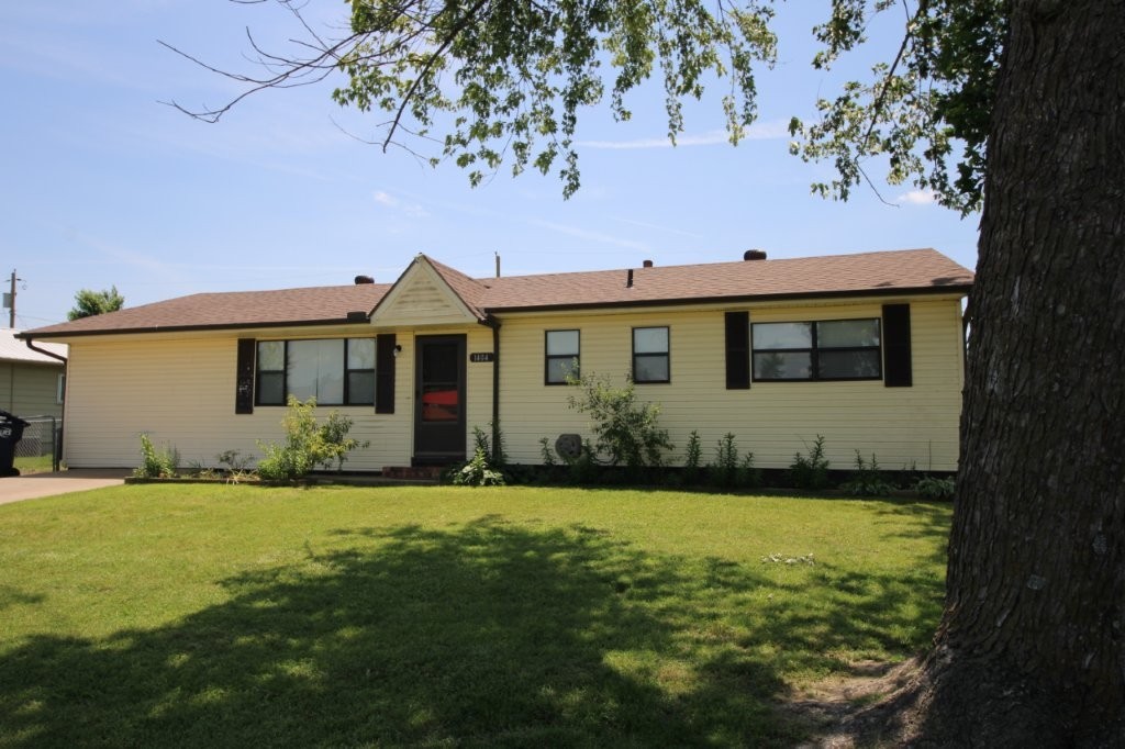 Fabulous starter home with easy access to schools and Greenway. This 3 bedroom just needs you. Gentle color palette, large fenced in backyard, ready to move in. Kitchen features gas range, lots of natural light throughout, spacious living area. Just a few turns from Downtown Rogers for dining and Farmers Market. Easy access to bypass and all of NWA. Home is a great starter home or use as a rental property or add some granite, paint and flip. There aren't many in this price range with this location. So, act quickly.