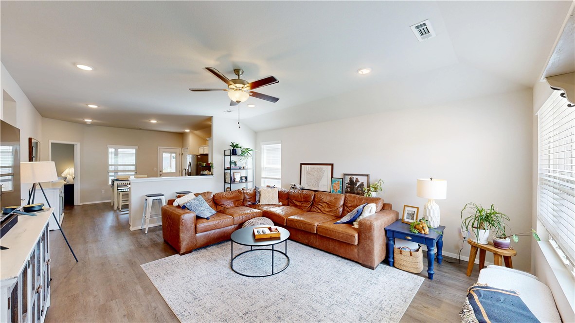1066 E Sparrow Circle