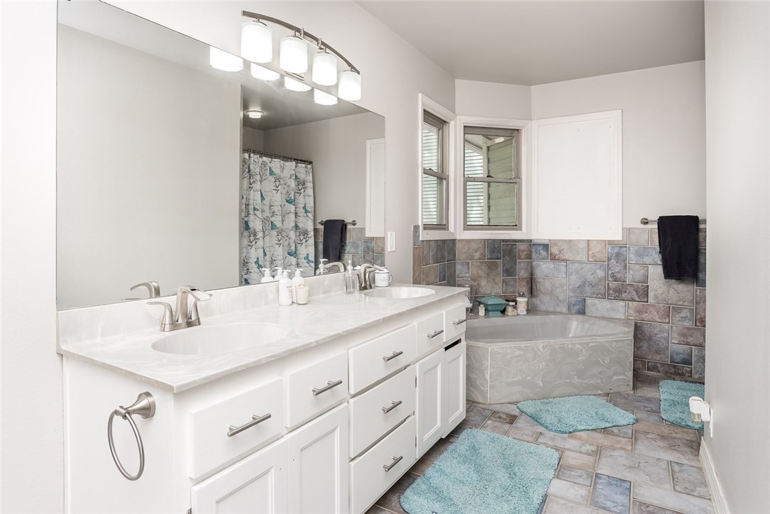 Demings 2nd Add Bentonville - Residential