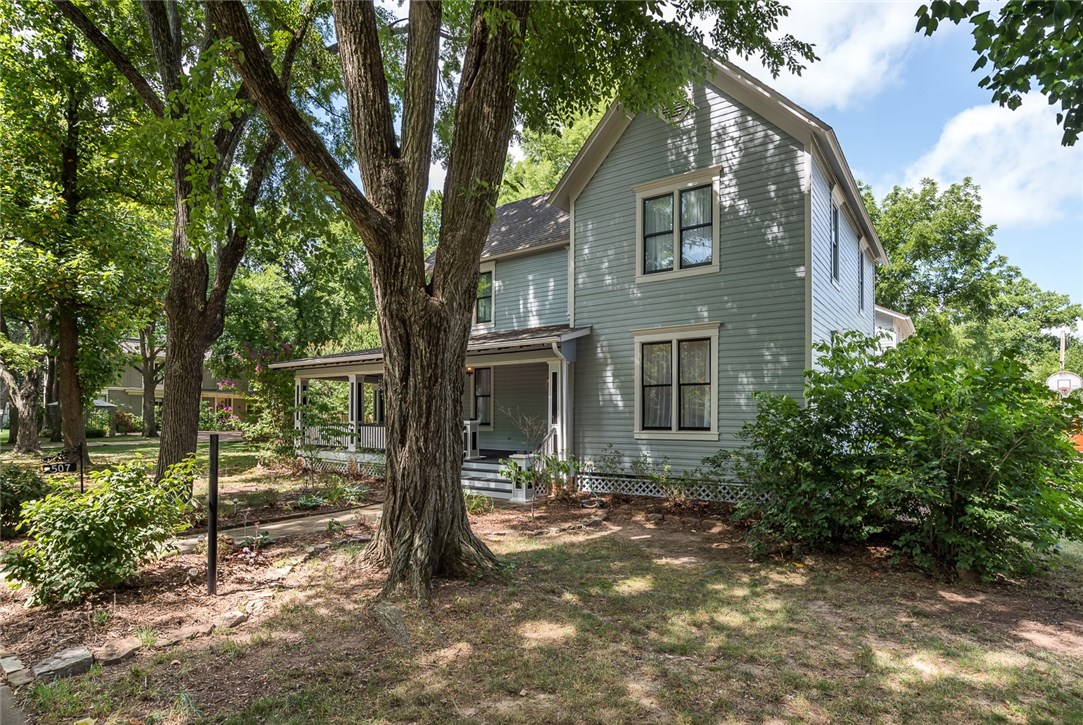 Demings 2nd Add Bentonville - Residential