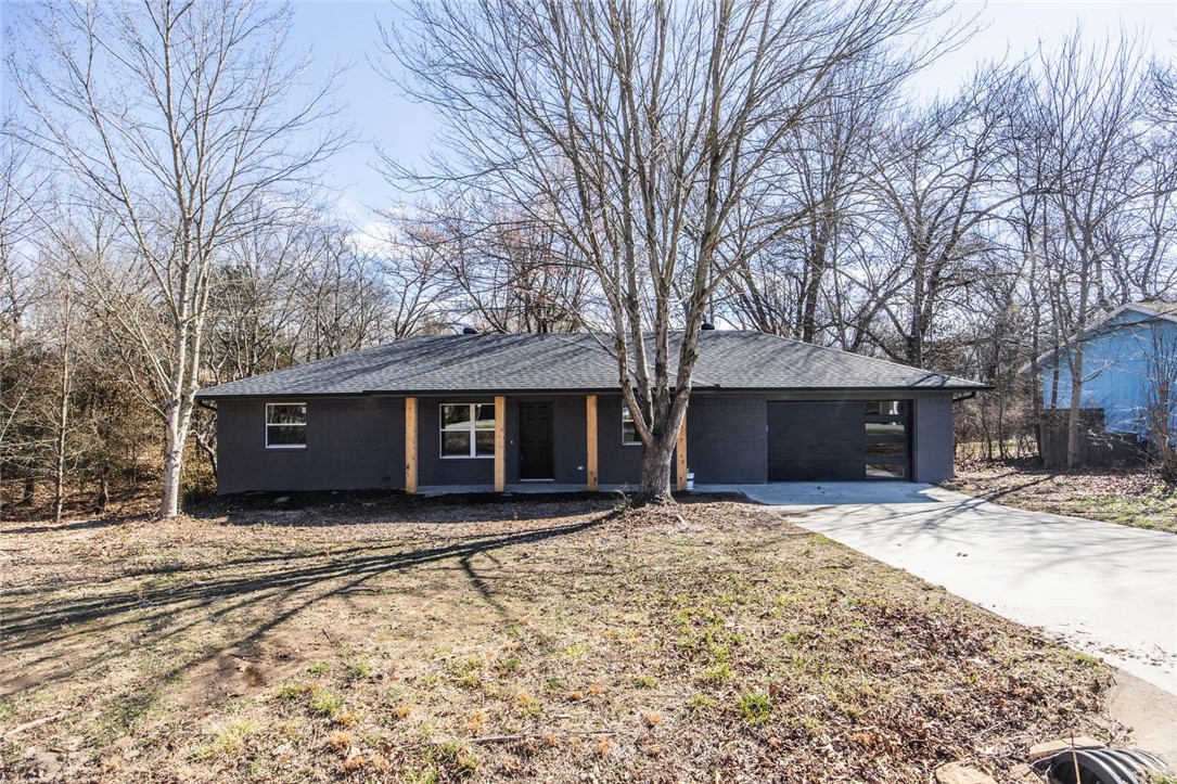 Dillow Sub Bvv - Residential Lease