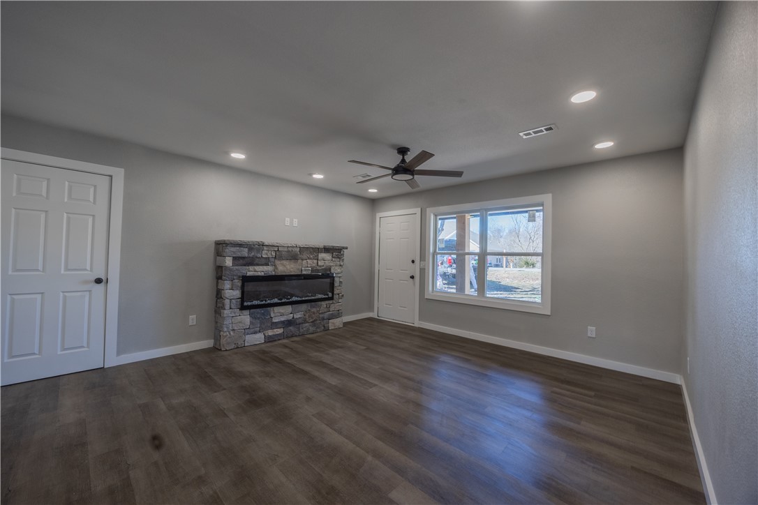 Dillow Sub Bvv - Residential Lease