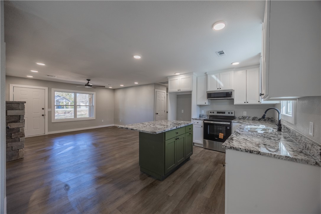 Dillow Sub Bvv - Residential Lease