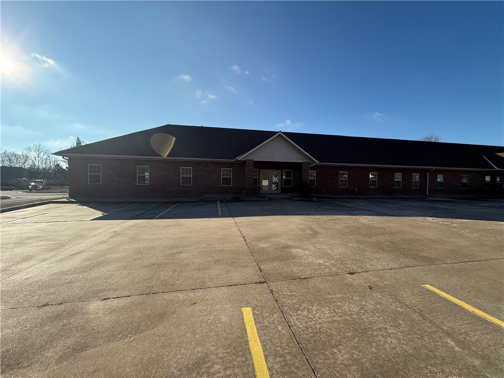 Shelby Square Comm Sub - Commercial Lease