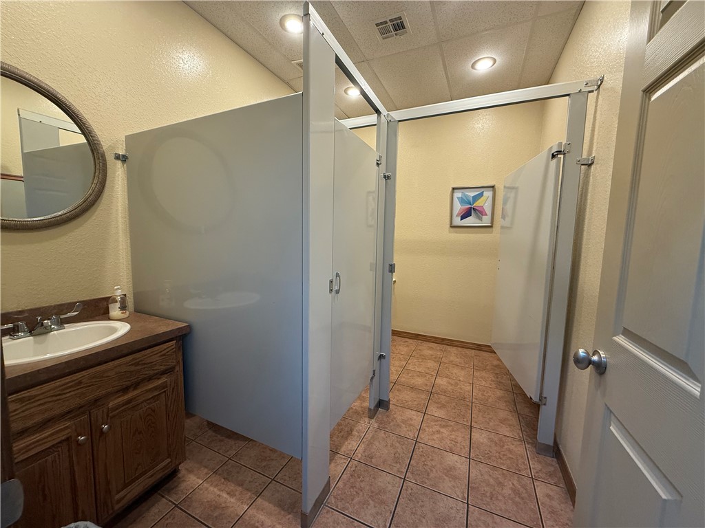 Shelby Square Comm Sub - Commercial Lease