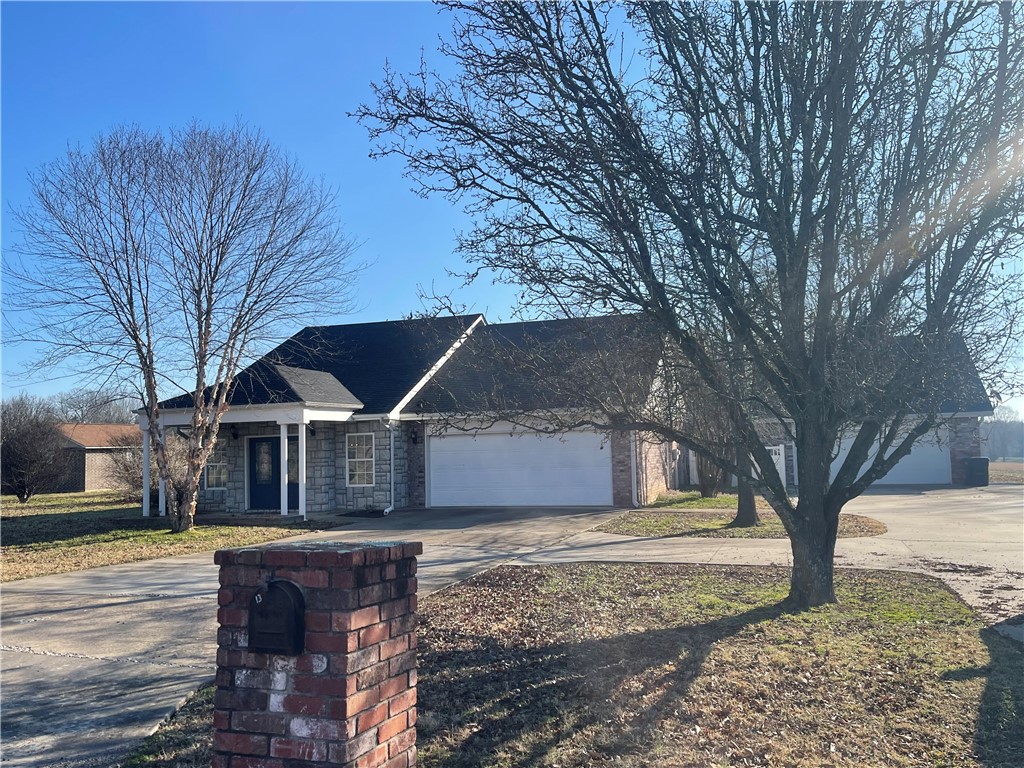 EASTON - Residential