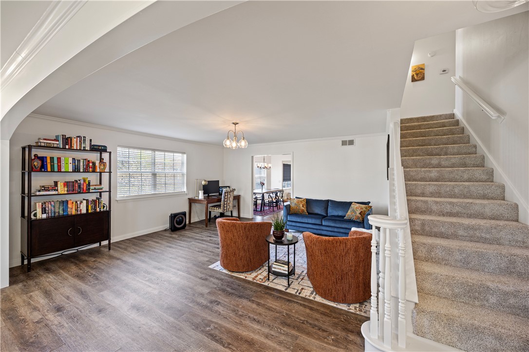 EASTON - Residential