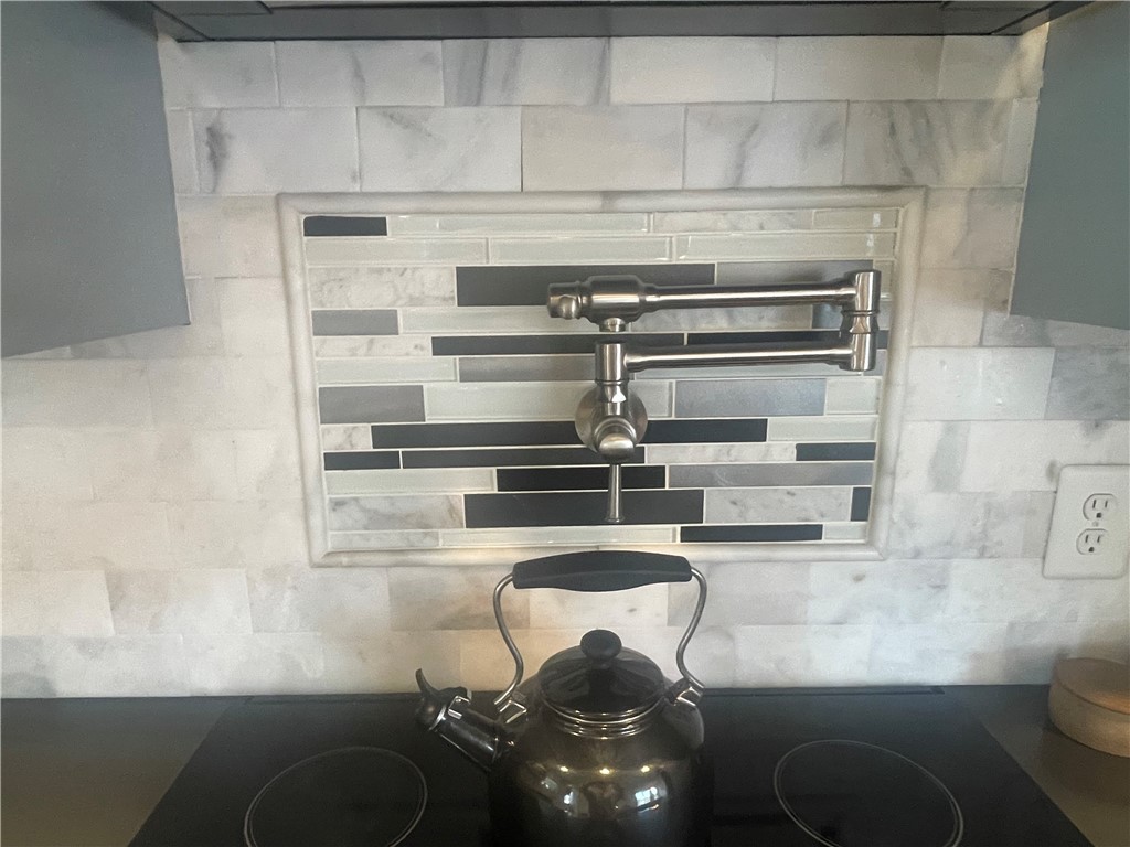 EASTON - Residential