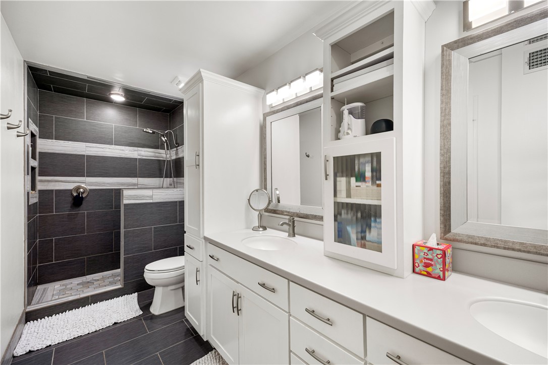 EASTON - Residential