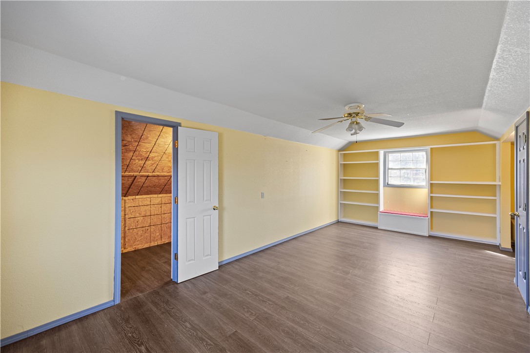 EASTON - Residential