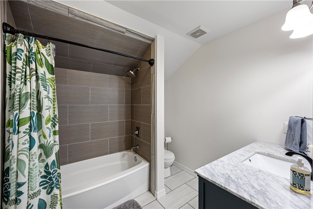 EASTON - Residential