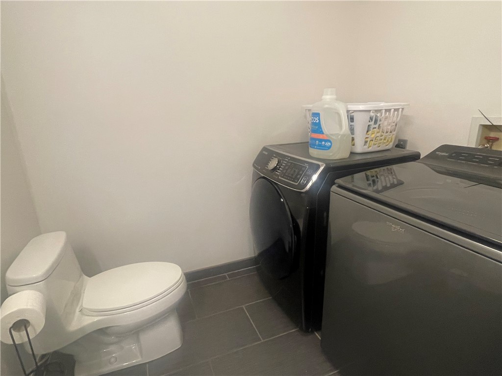 EASTON - Residential