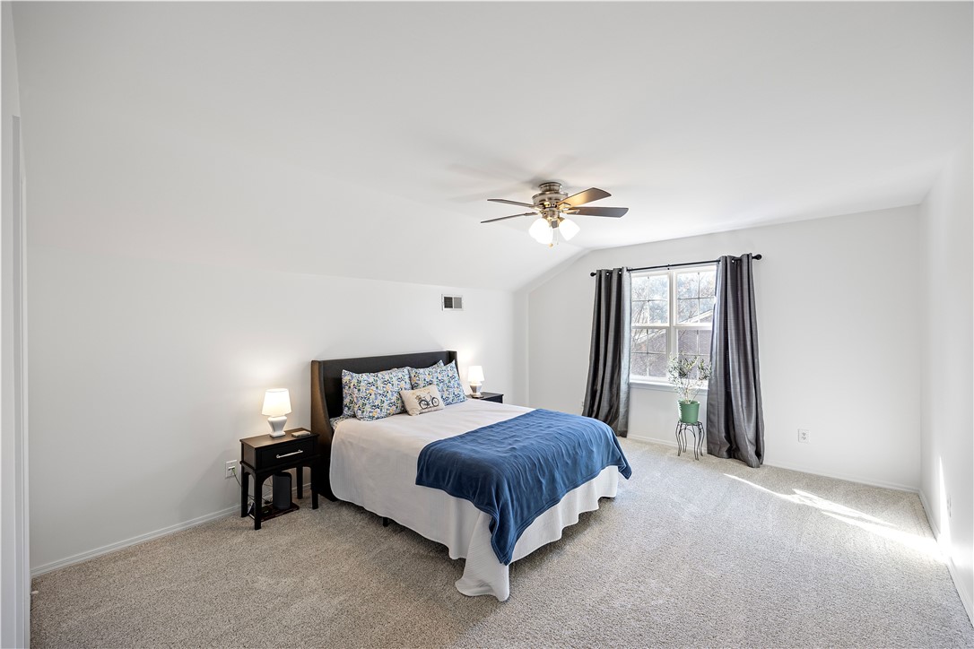 EASTON - Residential