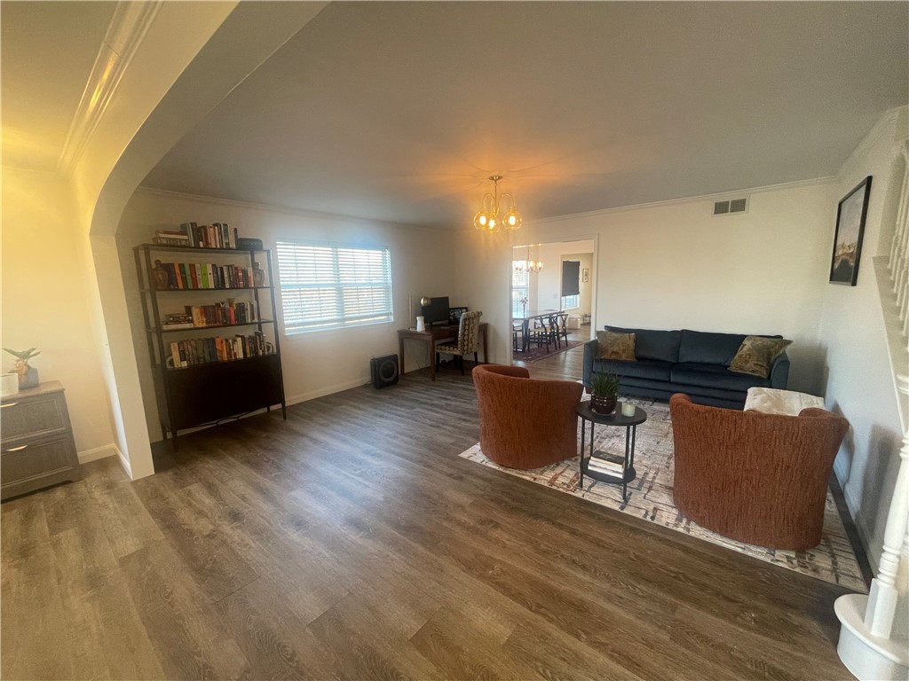 EASTON - Residential