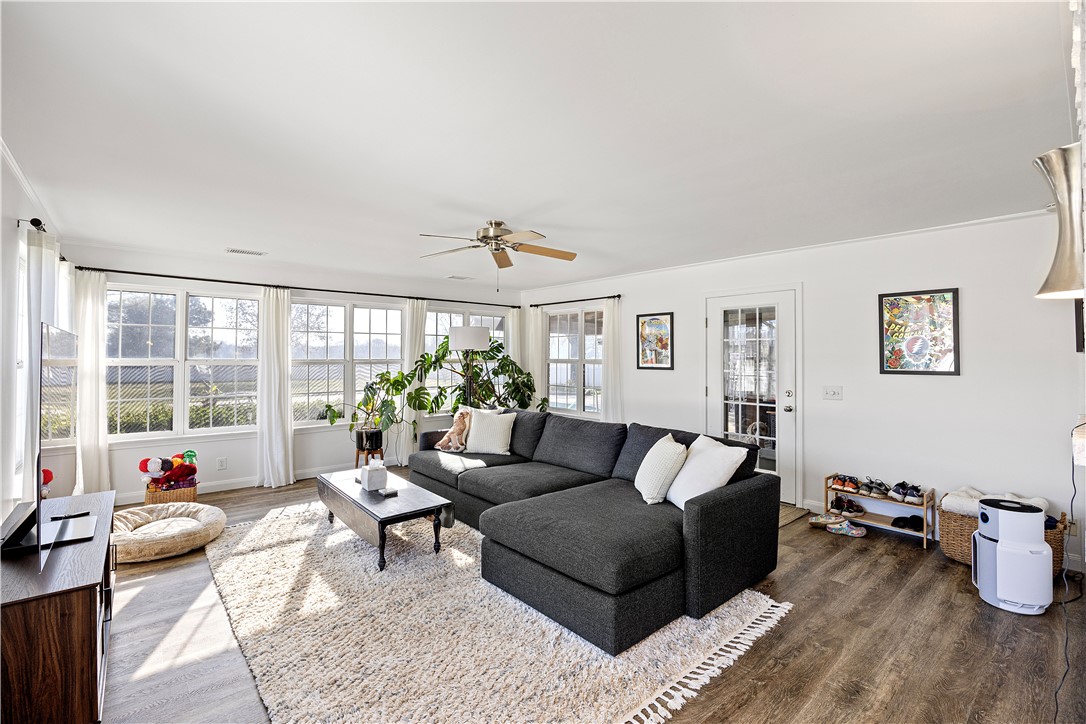 EASTON - Residential