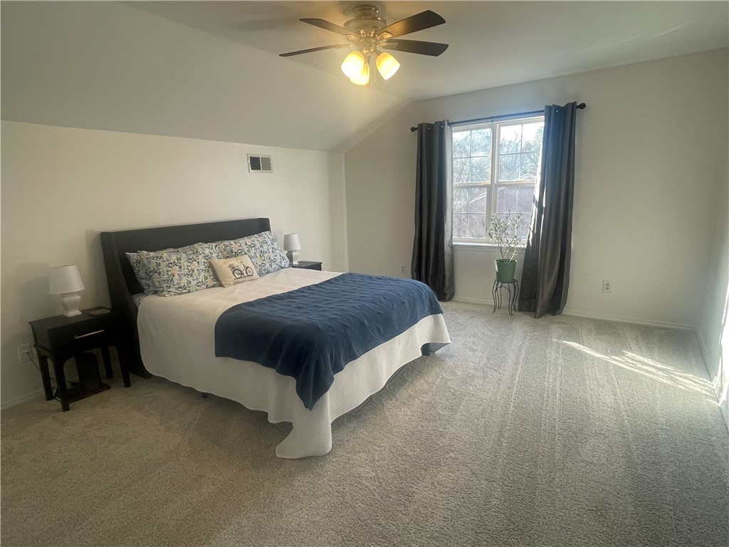 EASTON - Residential