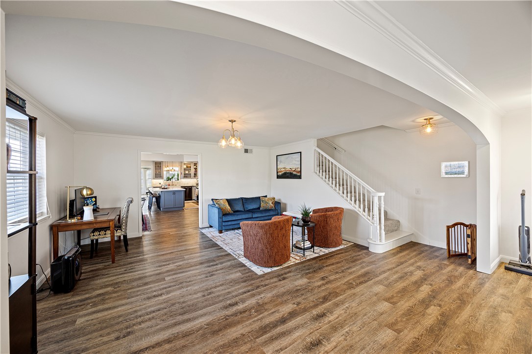 EASTON - Residential