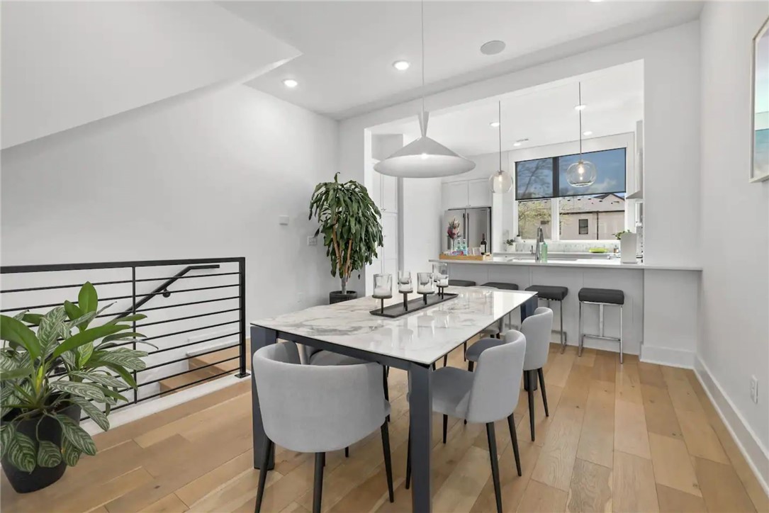 T J HOLLANDS SUB-BENTONVILLE - Residential