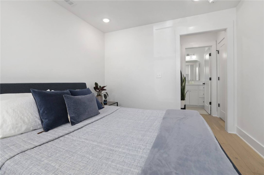 T J HOLLANDS SUB-BENTONVILLE - Residential