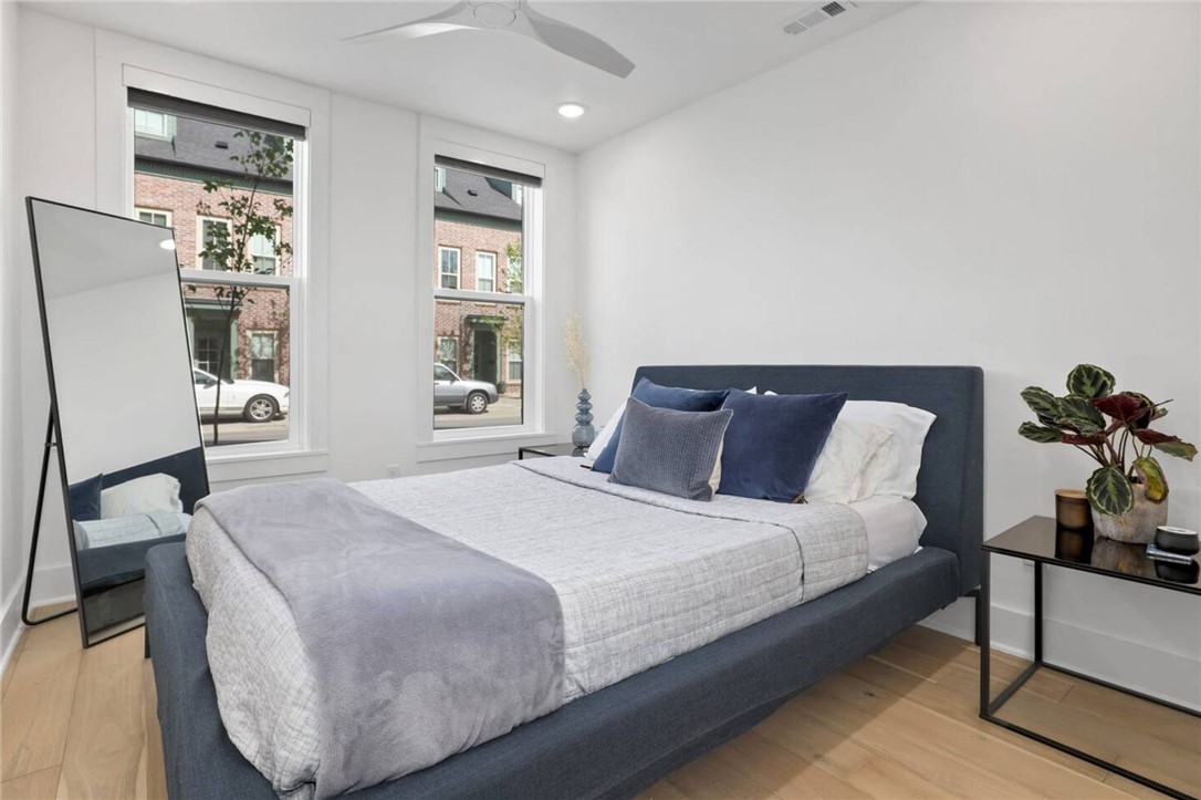 T J HOLLANDS SUB-BENTONVILLE - Residential