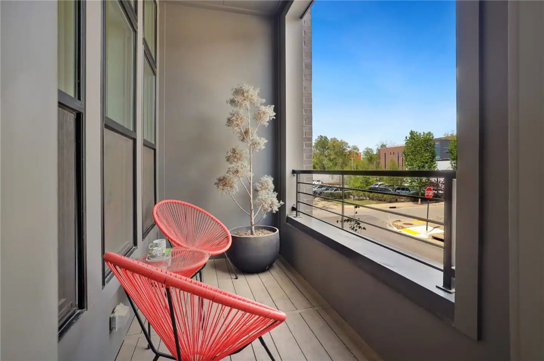 T J HOLLANDS SUB-BENTONVILLE - Residential