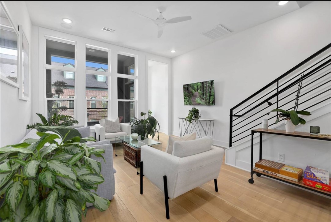 T J HOLLANDS SUB-BENTONVILLE - Residential