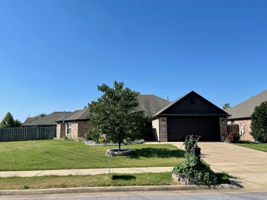 Excellent rental opportunity with this single family home in Keystone PH II Subdivision. This home has hardwood flooring in living areas, granite counter tops, stainless steel appliances and much more. Enjoy the split / open floor plan with spacious bedrooms with walk in closets, large covered back patio with fan and a fenced in back yard.