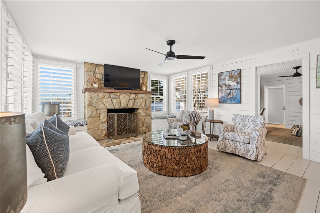 DODSON, ACRES, RIDGETOP BLOCK - Residential