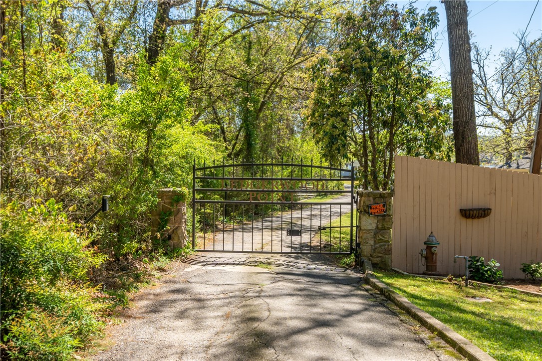 DODSON, ACRES, RIDGETOP BLOCK - Residential