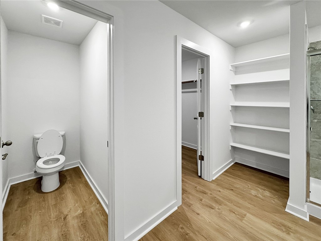 Wagon Wheel Crossing - Residential