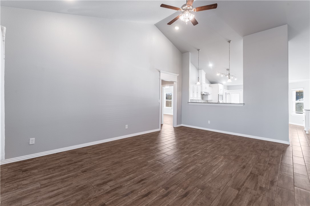Elkhorn Sub Ph I Pea Ridge - Residential Lease