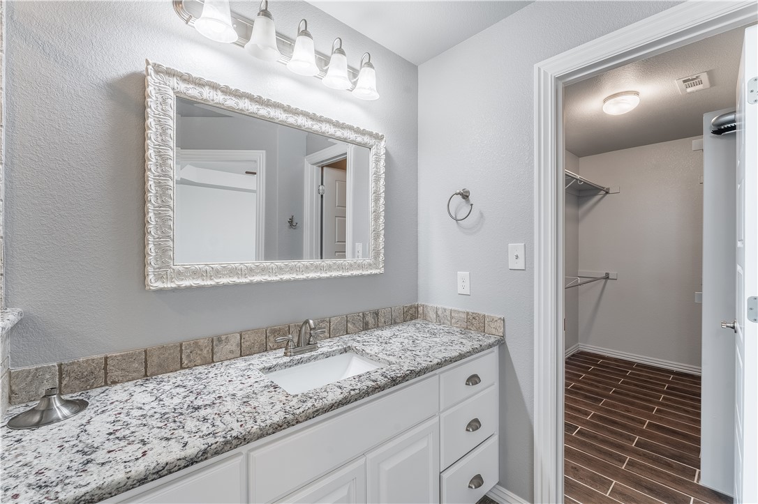 Elkhorn Sub Ph I Pea Ridge - Residential Lease