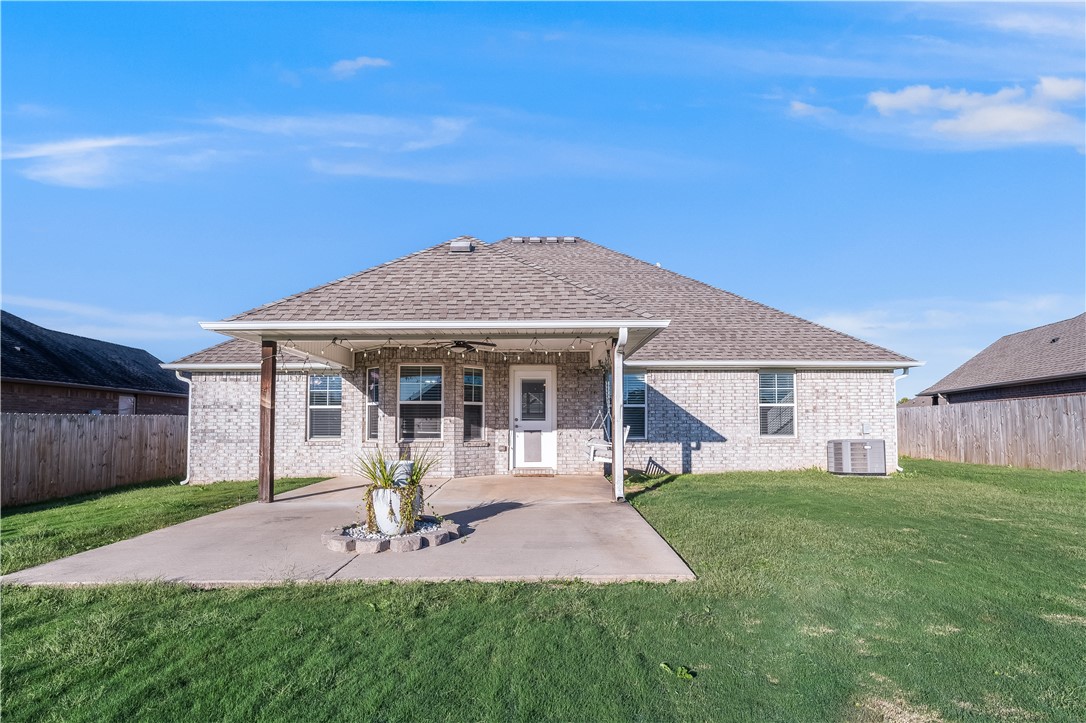 Elkhorn Sub Ph I Pea Ridge - Residential Lease