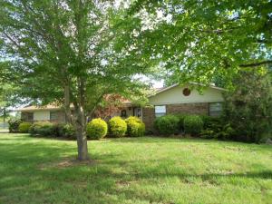 Very very nice all brick home. 2200 plus sq ft 3 bedroom 2 bath. Large family room 29'3 x 23, covered patio 30 x 17, hardwood & tile floors, fireplace with gas logs, view, large level lot, fenced back yard.