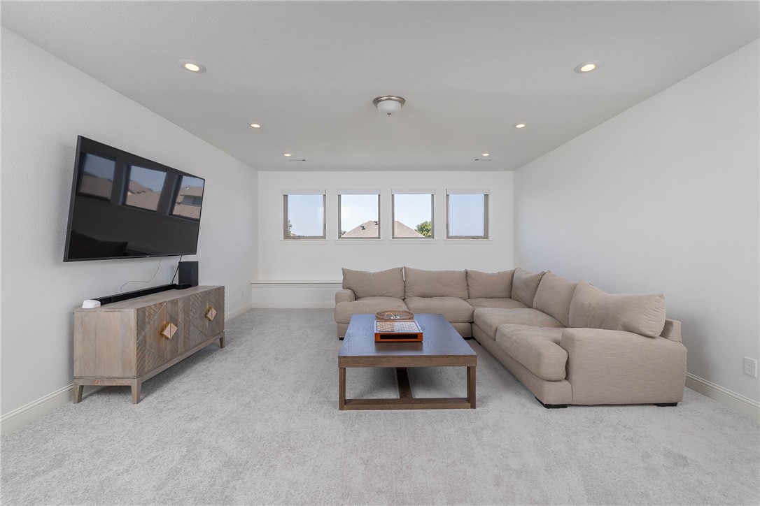 Savannah Estates Rogers - Residential