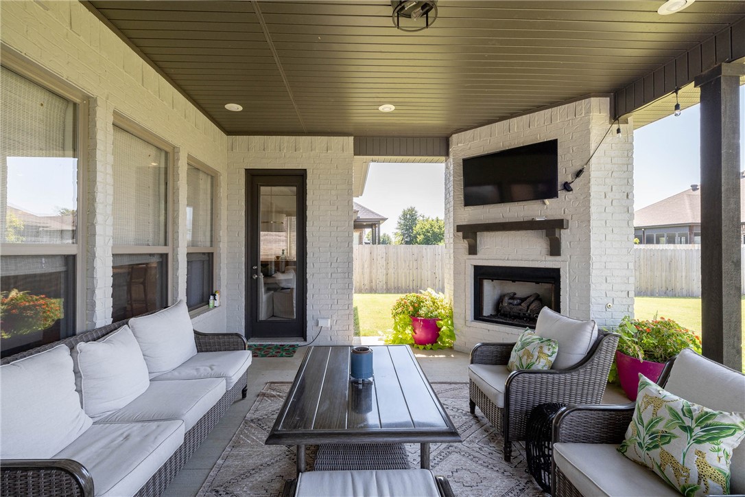 Savannah Estates Rogers - Residential