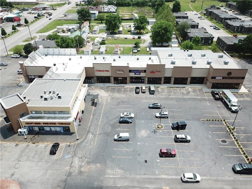 Excellent location with high traffic count, great opportunity with this Rogers retail strip center, with a lot upward potential located at 8th street and New Hope. New roof completed in July 2019.