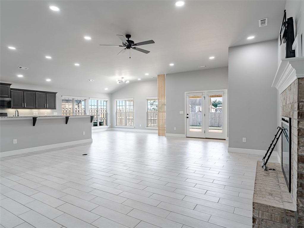 Pines Ph I, The Centerton - Residential Lease