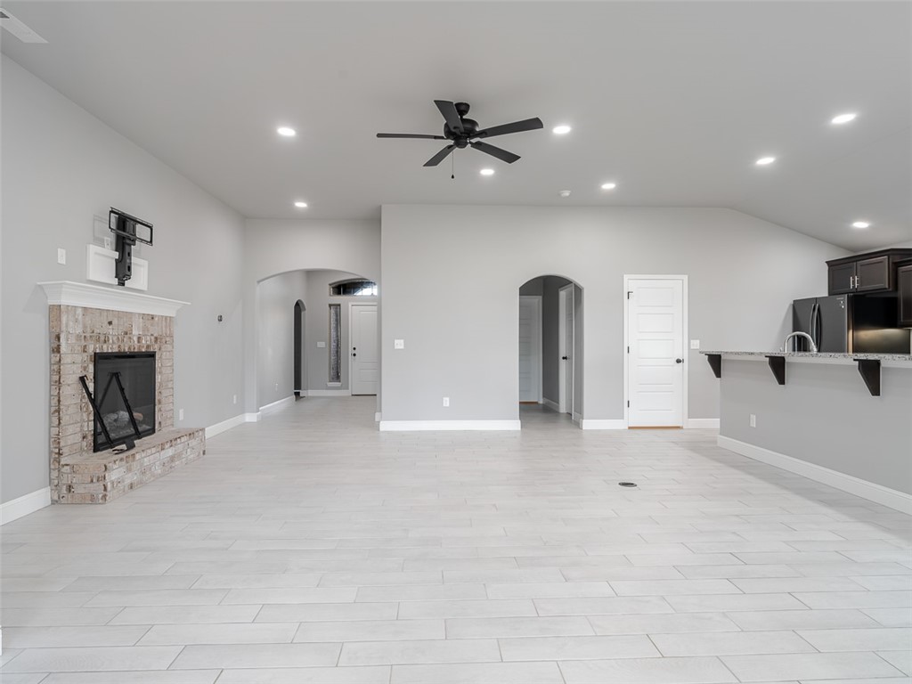 Pines Ph I, The Centerton - Residential Lease
