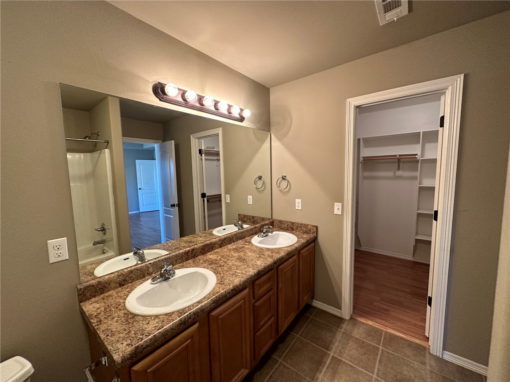 Willow Crossing Ph I Centerton - Residential Lease