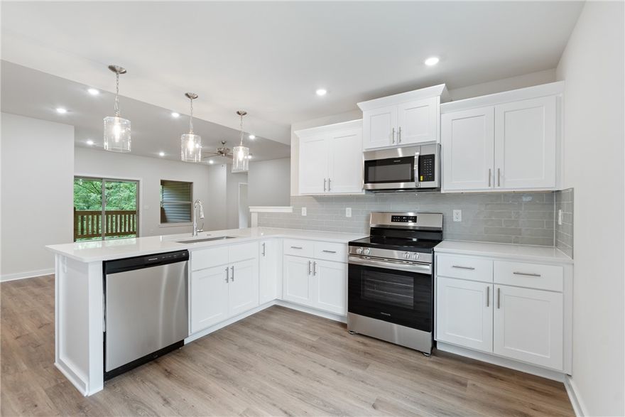 New construction in the Highlands! This 3-bed, 2-bath home offers 1,791 sqft with quartz countertops, modern finishes, and an open layout. Just minutes from Lake Loch Lomond and nearby trails, it’s the perfect blend of comfort and outdoor living. Don’t miss this one!