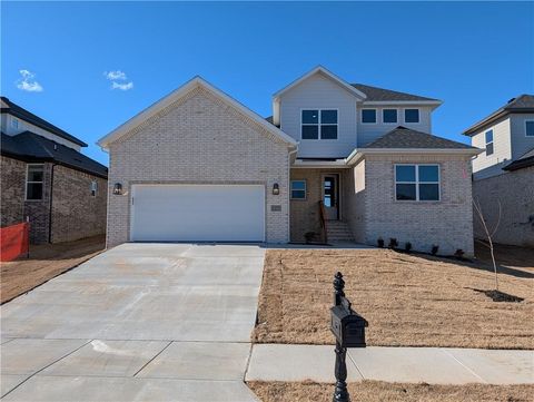 Photo of 1071 Whistler Street, Centerton, AR 72719 (MLS # 1355776)