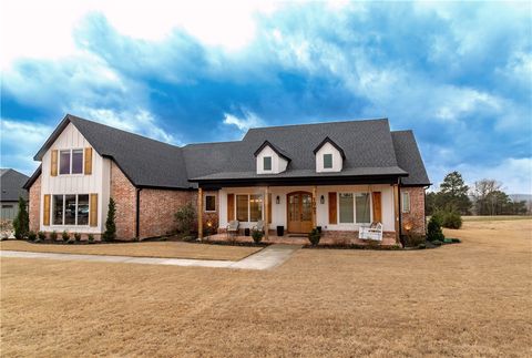 Photo of 1063 Noah Street, Fayetteville, AR 72703 (MLS # 1333006)