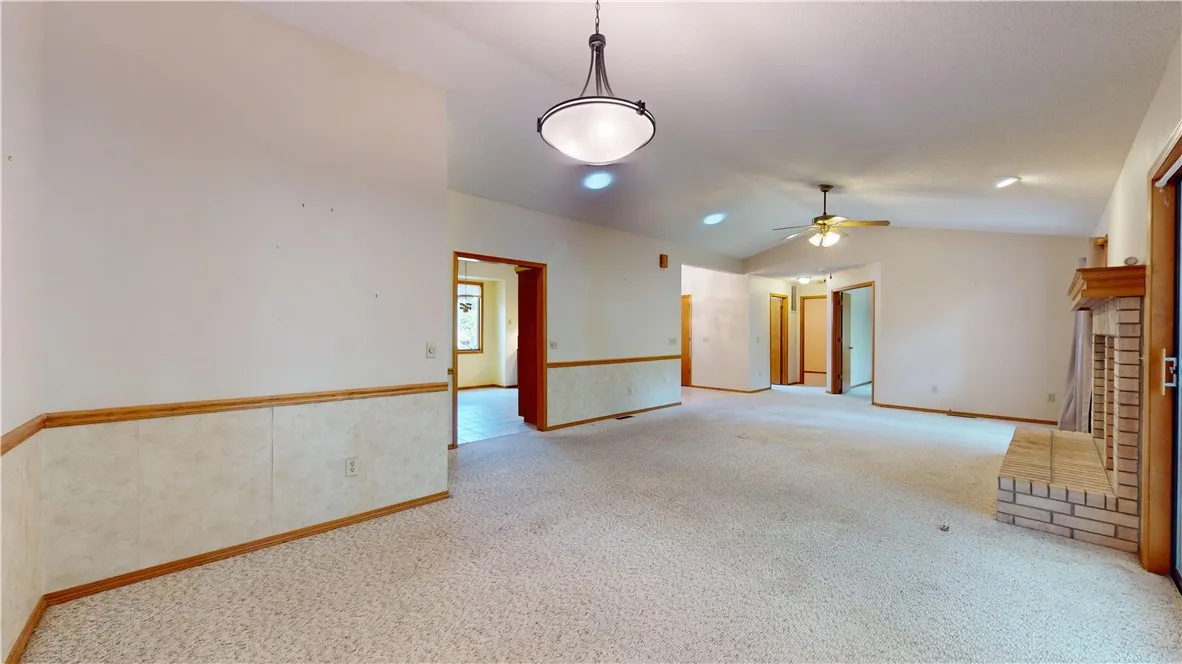 Bella Vista, Arkansas 72715, United States, 2 Bedrooms Bedrooms, ,2 BathroomsBathrooms,Residential,Active,203806