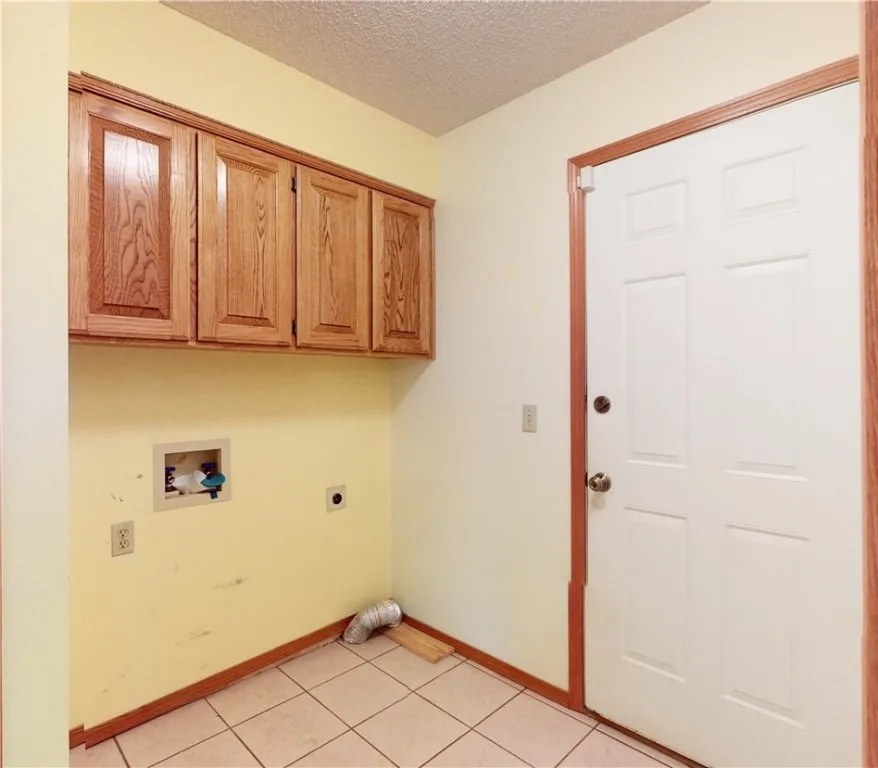 Bella Vista, Arkansas 72715, United States, 2 Bedrooms Bedrooms, ,2 BathroomsBathrooms,Residential,Active,203806