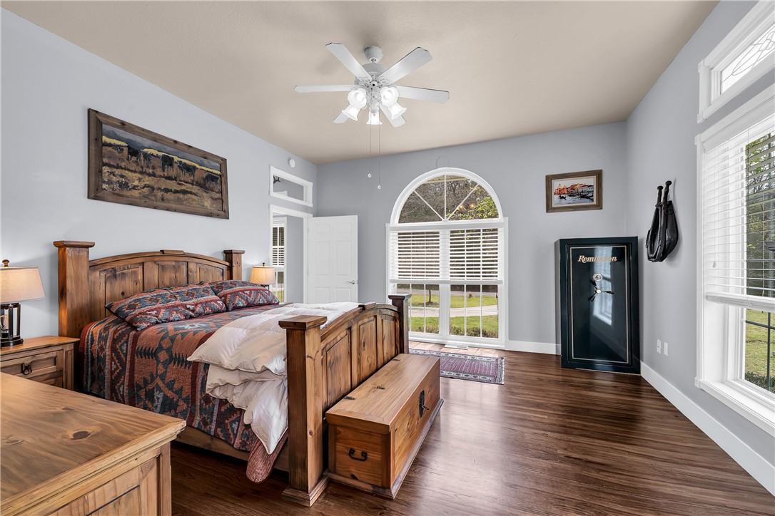 Unit 12 Holiday Island - Residential