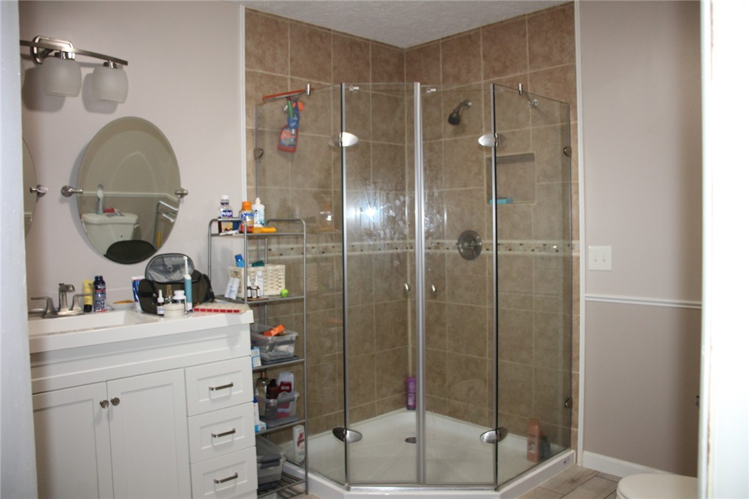 Guylala Vista - Residential