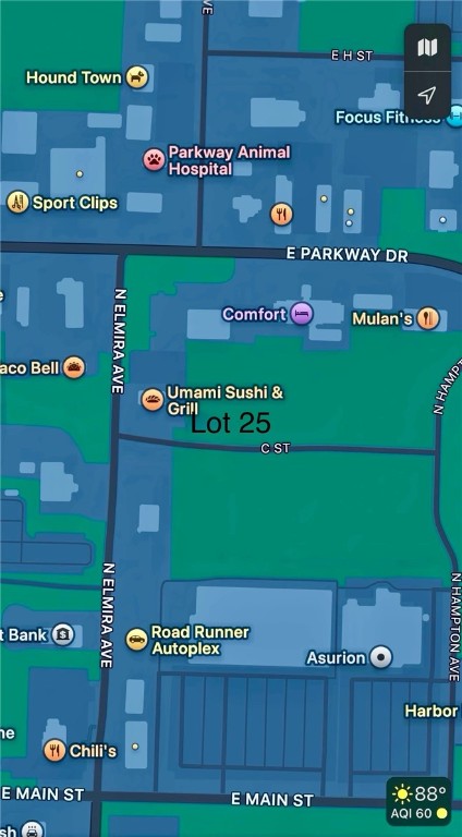 Main image without alt text